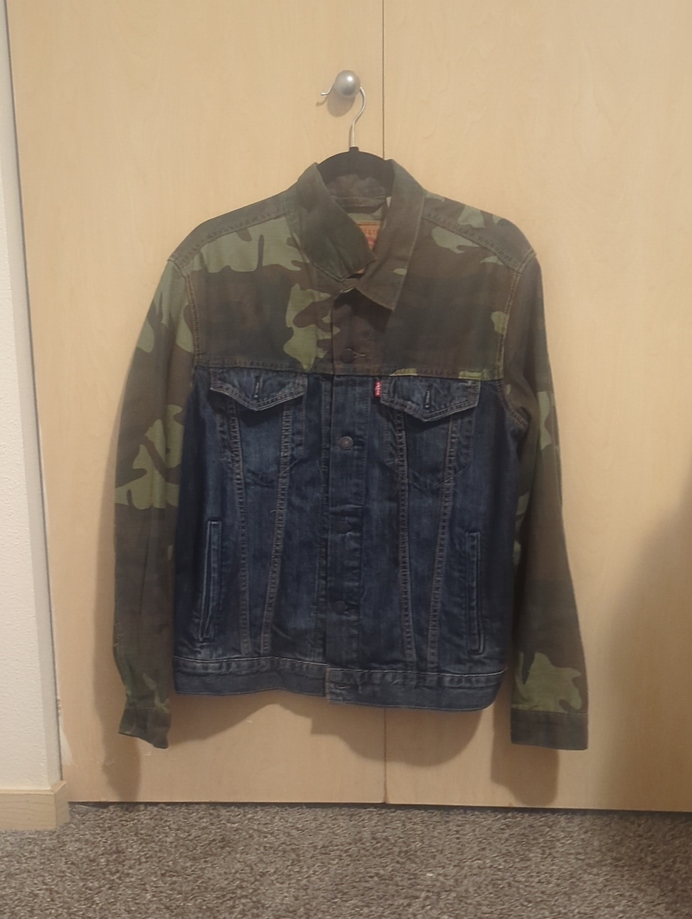 GAP Men's Camo and Dark Blue Denim Jacket